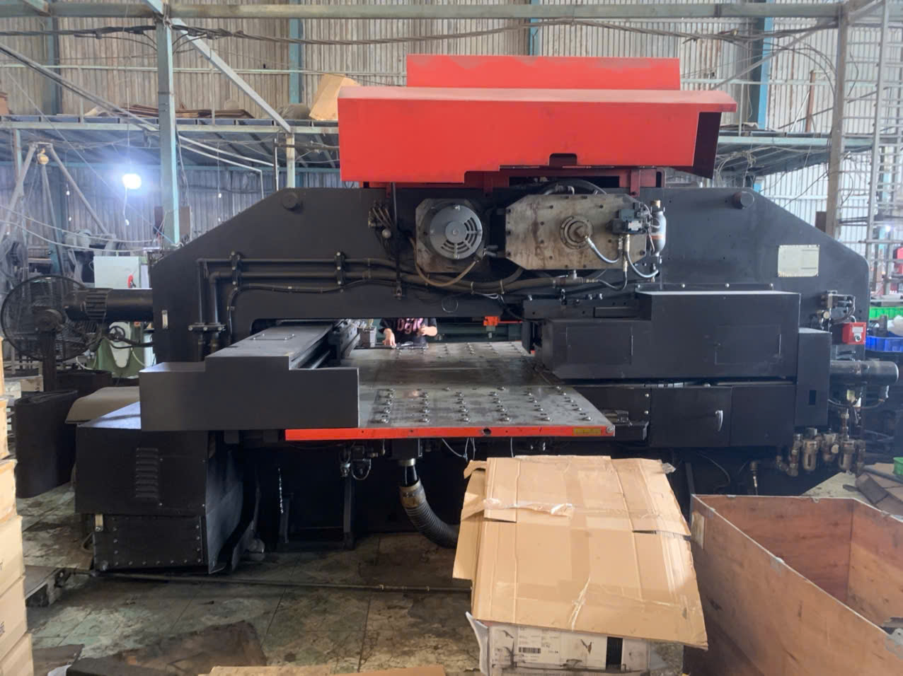 Punching machine 1.jpg